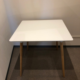 机 テーブル グッズ