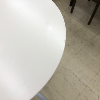 丸テーブル　白　高さ調節の画像
