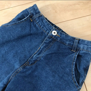 デニム　ワイドパンツの画像