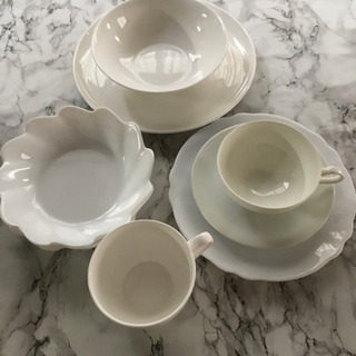 白い食器セット　８点セット
