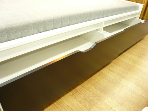 収納付きベッド IKEA FLAXA 引出し2杯 マットレス付き 幅98㎝ すのこ 白×黒 シングルベッド　西岡店