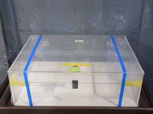 卓上鍵付アクリルケース  ● アクリル　★新品・未使用　札幌近郊配送無料！