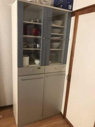 食器棚