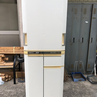 シャープ　冷蔵庫425L 中古　
