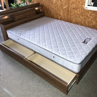 ダブルベッド 引き出し・照明付き フレーム・マット付