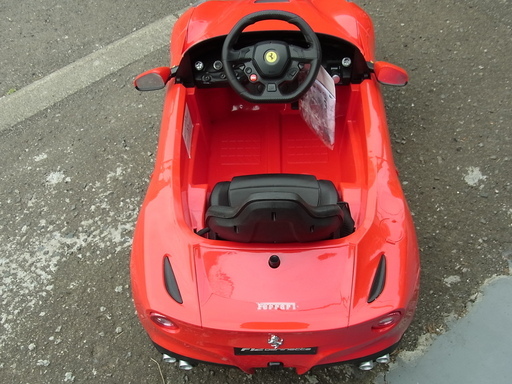 フェラーリ  Ferrari F12 ベルリネッタ　電動乗用キッズカー   中古　★入手困難  　札幌近郊無料配送!