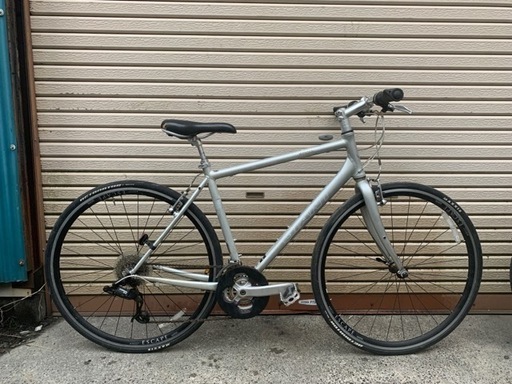 GIANT　ESCAPE　R3　サイズM　2010年あたり　中古美品