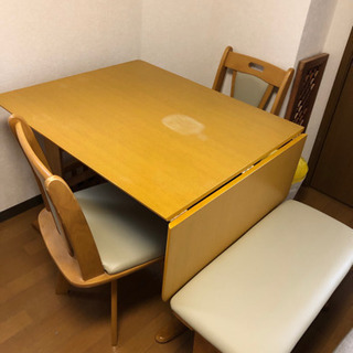 ニトリ　片側伸縮ダイニングテーブル　4点セット