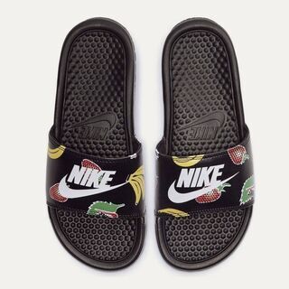 お買い得❗残り1点❗入手困難❗【日本完売 NIKE サンダル】男...