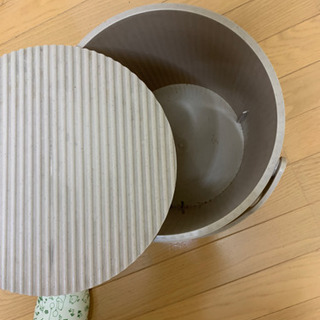 【交渉中】蓋付バケツ　蓋付きゴミ箱の画像
