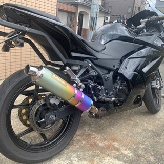 Ninja 250R ZX-6Rカウル モリワキマフラー S20EVOラジアルタイヤ GIVIモノラック フェンダーレス Ninja 250R ZX-6Rカウル モリワキマフラー S20EVOラジアルタイヤ GIVI