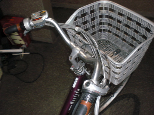 ブリジストン・アシスト自転車・・古めですが・問題なしです、、電池S・・L付きです
