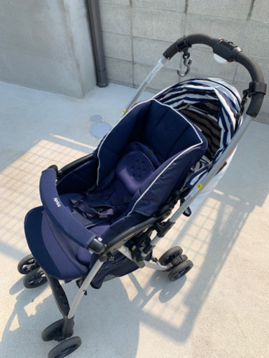 【美品】Aprica ラクーナライト