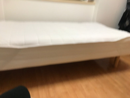無印脚付マットレス　木製脚4本付き