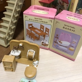 シルバニアファミリー あかりの灯る大きなお家と家具の画像