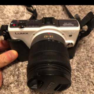 Panasonic DMC−GF2 DMC-GF2W-W