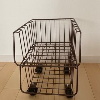 新聞ストッカー、雑誌ストッカーの画像