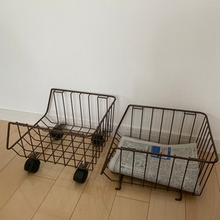 新聞ストッカー、雑誌ストッカーの画像