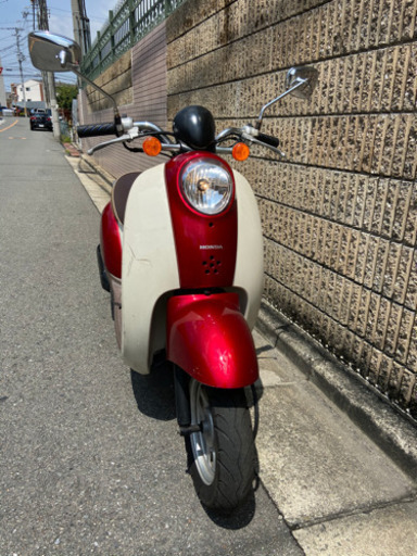 スクーピーｉ赤白がかわいい！デジタルメーター