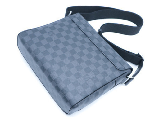 《LOUIS VUITTON/ダミエ グラフィット ディストリクト》Sランク