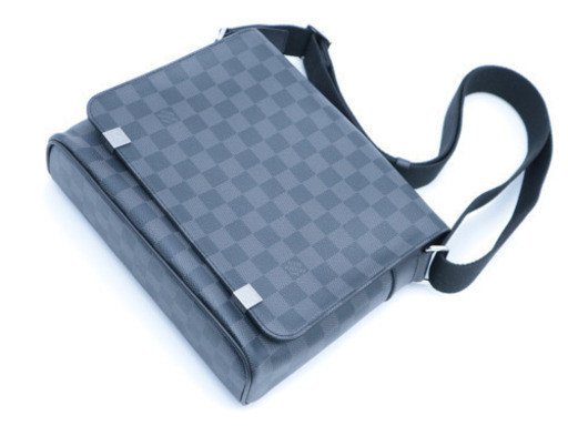 《LOUIS VUITTON/ダミエ グラフィット ディストリクト》Sランク
