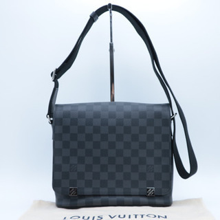 ルイヴィトン【最高級美品】ダミエグラフィット ディストリクトMM ブラック LOUIS VUITTON ルイヴィトン ディストリクトMM ダミエグラ