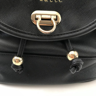 ピンクラテリュックの画像