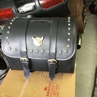取り引き中。バイク用リア、シーシーバー用のツーリングバッグ