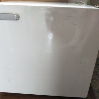 【松下電器】1ドア冷蔵庫（45Ｌ）無料でゆずりますの画像