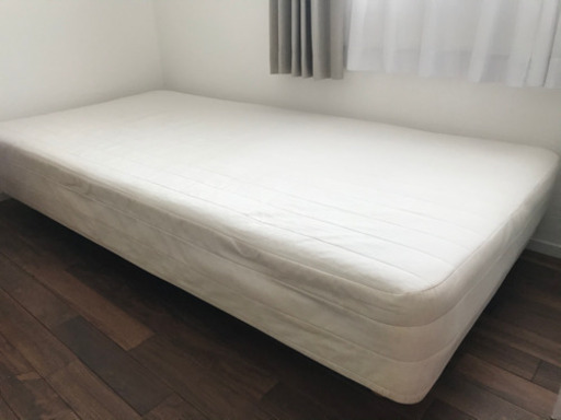 無印良品　シングルベッド　マットレス一体型