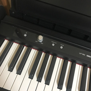 【処分価格】【美品・メンテナンス済】電子ピアノ KORG LP-180の画像