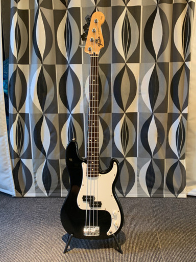 フェンダー　スクワイヤシリーズ　プレジションベース  6月4日掲載終了