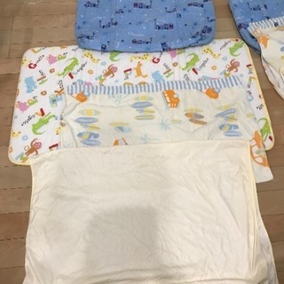 165、手提げ布団袋、敷きマット、ハーフケット、防水シーツの画像