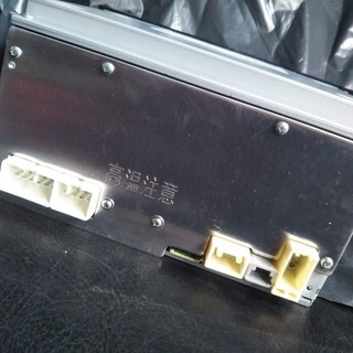 CDデッキ　トヨタ純正/ダイハツ【点検OK】説明書付きトヨタ純正オーディオ2DIN/CDデッキ/フロントUSB/AUX付き★DEH-8138ZT/CP-W64★08600-00M10の画像