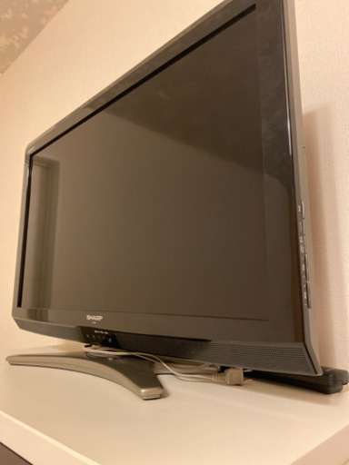 シャープ　AQUOS 32型