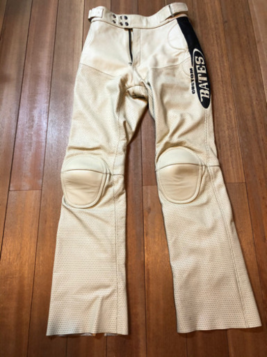 BATES パンチングレザーパンツ買っていただける方募集しています