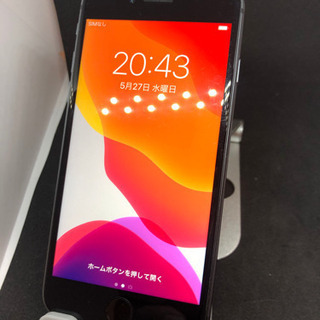 良品】 iPhone8 64GB #046