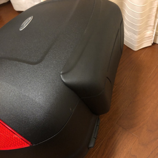 値下げしました　ワイズギア　リアボックスE47 sg20用キャリア付き