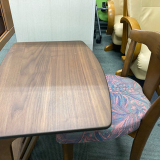 【ちょこっと可愛い】高齢者用机、座椅子