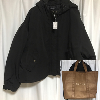 INGNI 新品✨定価7900円‼️ジャンパーandバックのセッ...