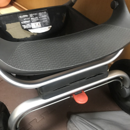 （取り引き中）ストッケ　スクート2☆付属品付き