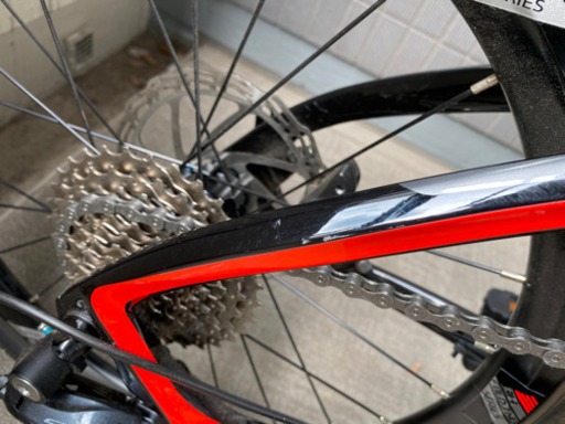 防犯登録済み　SAVANE(サヴァーン) Cabon FDB 20 SHIMANO SORA 9speed フルカーボンフレーム&フォ