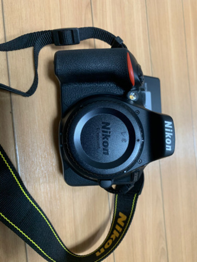 Nikon ニコン D5600 ダブルズームキット カバン・保護備品付