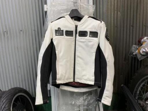 ☆美品!!iconアイコンレザージャケットSサイズ