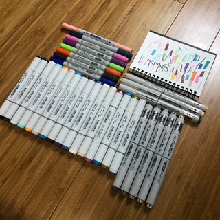 コピックマーカー32本の画像