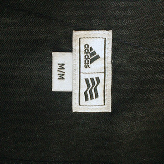adidasゴルフウェアスカートピンクの画像