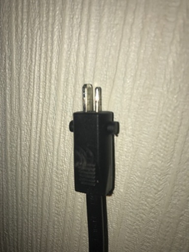 3人掛け用黒レザーソファ。引き取り出来る方。5月末まで。