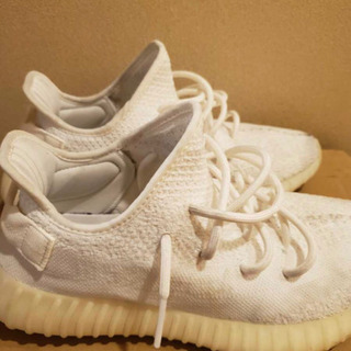 YEEZY BOOST 350 V2 トリプルホワイト 