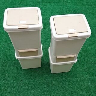 ダストボックス（２台）