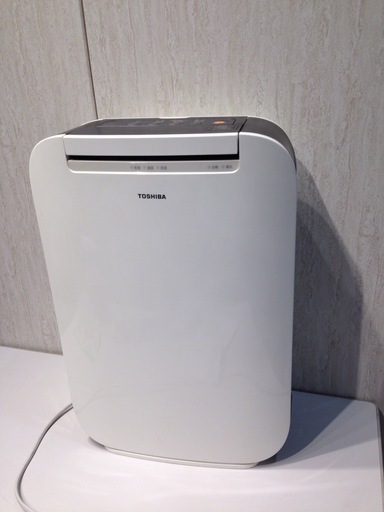 ★1858★TOSHIBA　東芝　除湿乾燥機　RAD-DN70 　2011年製　除湿機　デシカント方式　衣類乾燥　部屋干し
